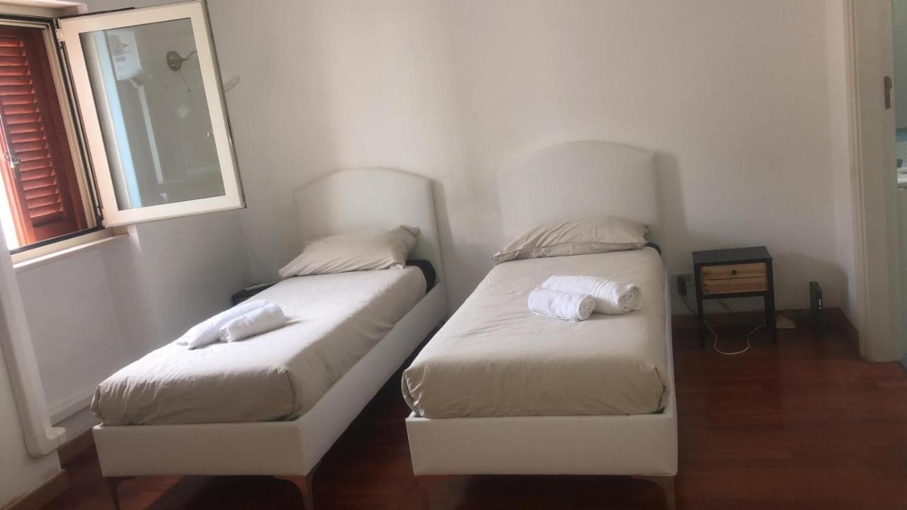 Benedetto Cairoli Guest House Bari Esterno foto