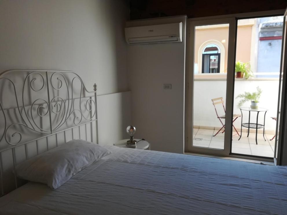 Benedetto Cairoli Guest House Bari Esterno foto